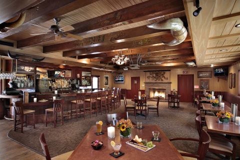 Cattlemen's Lounge Spacious Dining Area at the Paso Robles Inn